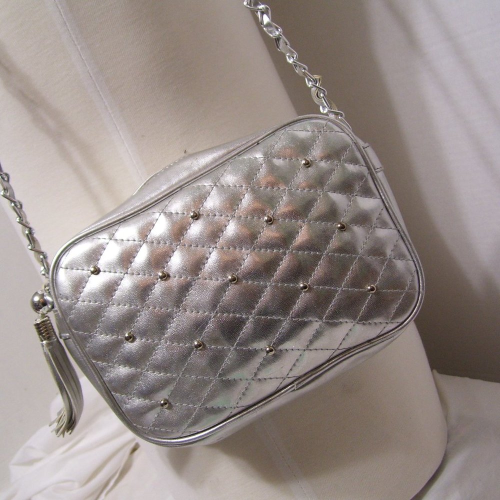 Fashion Handbag Quilted Silver Metallic NWOT
